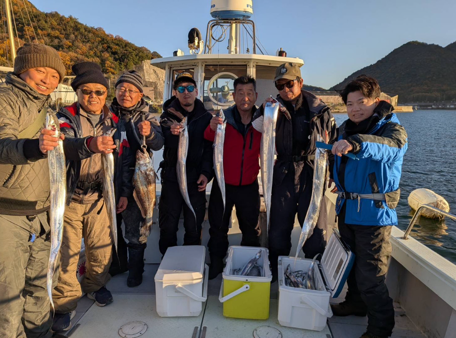 岡山遊漁船釣果【11月29日】洲本へタチウオ釣果
